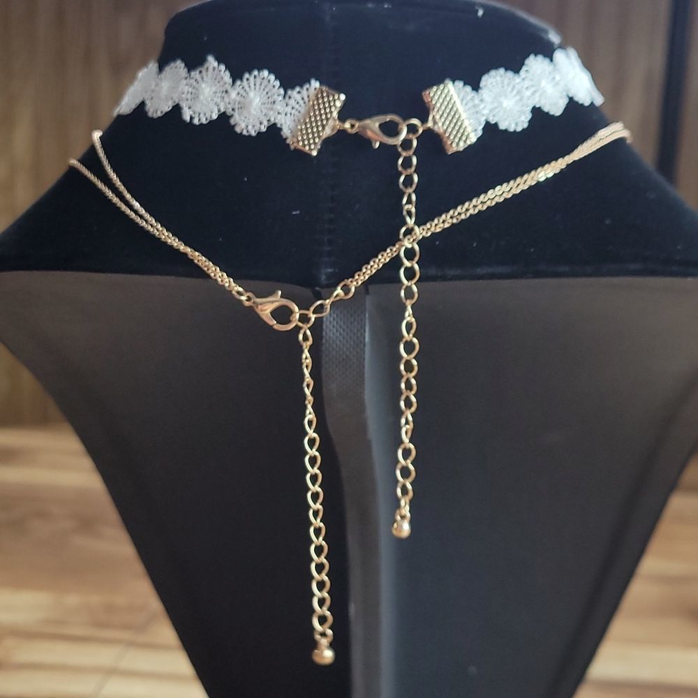 MIA White Choker W/Gold Layered Bar Necklace - Picture 2 of 3